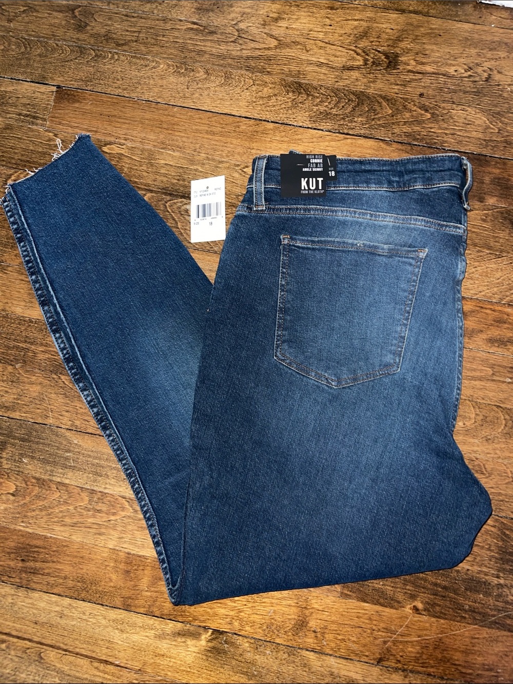 NEW Kut from the Kloth stretch Skinny Jeans in Mid Blue Wash 18